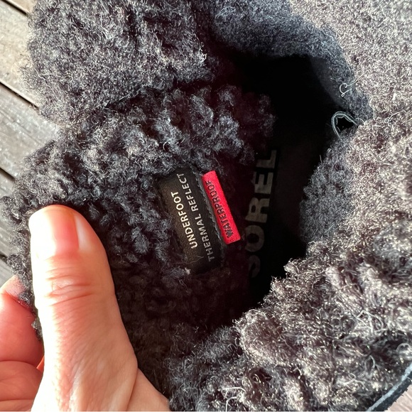 Sorel Snow Boots size 9.5 - Picture 5 of 6